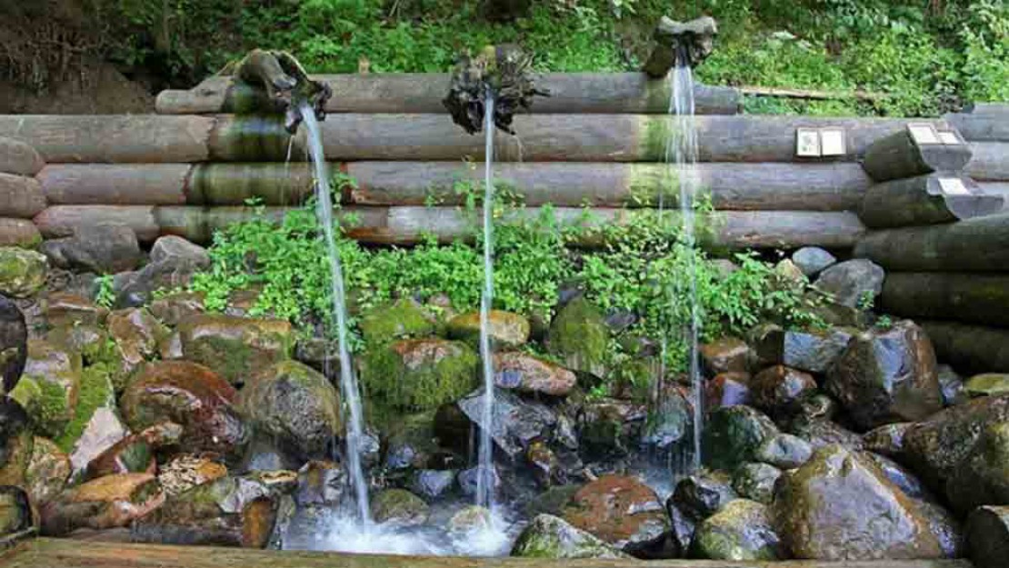 gallery-beside-aksuu-02