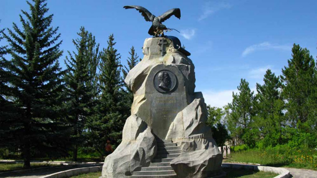 gallery-beside-museum-01